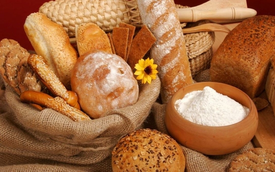 Do fosfato Tricalcium do alimento dos emulsivos do pão do Improver forma fluida natural semi -