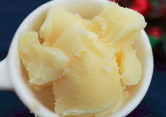 123-94-4 os emulsivos naturais do alimento molham o Monostearate Dispersible da glicerina