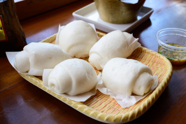 Os emulsivos naturais HALAL do alimento cozinharam bolos que o Improver aumenta o brilho da brancura melhora o gosto amplia o volume